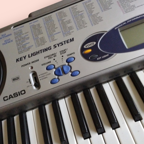 Casio Electronic Keyboard LK44 midi piano with stand - Picture 10 of 11